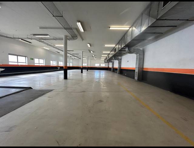 609M² OFFICE TO LET IN CLAREMONT